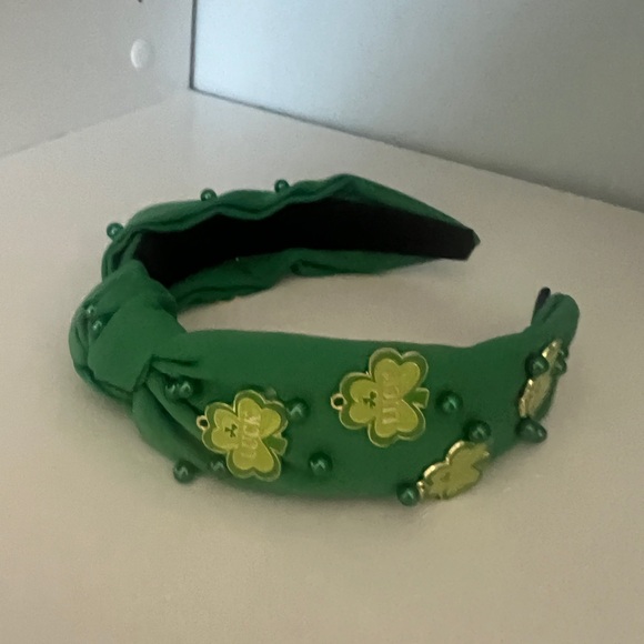 ☘️ Green Shamrock Headband - Picture 2 of 2